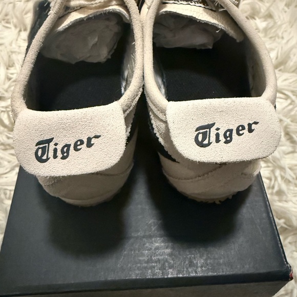 Onitsuka Tiger Mexico 66 Vintage Birch Black Sneakers NWT - Picture 4 of 12